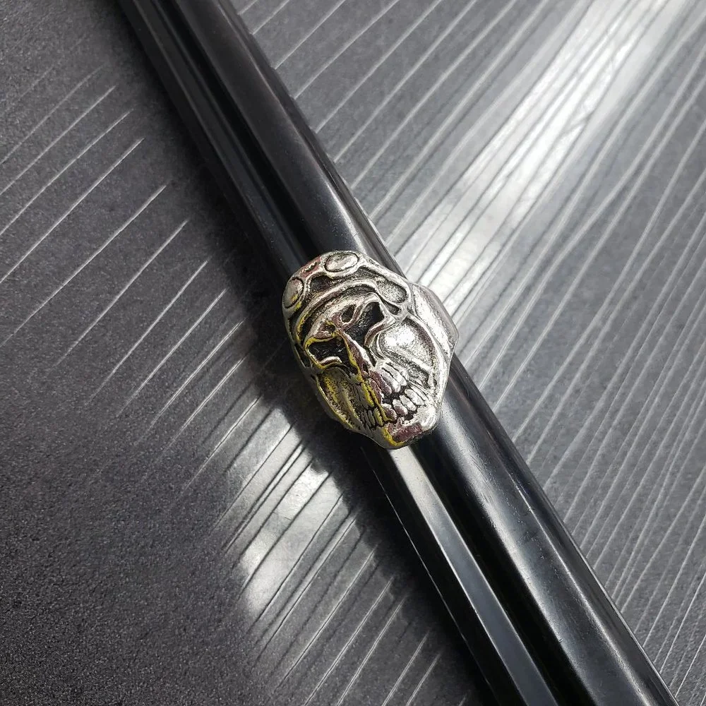 2/$15 Men's size 8 Silver-tone Skull Ring Fashion Jewelry